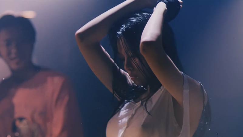 Chinese beauty visits a bar with a see-through white top and catches the attention of bad men